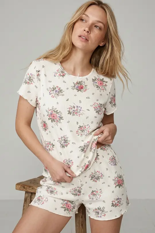 Bisiklet Yaka Yumuşak Tuşe Yazlık Fitilli Pamuklu Örme Şortlu Pijama Takım 7998 - pembe büyük çiçek