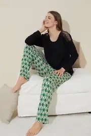 Siyah