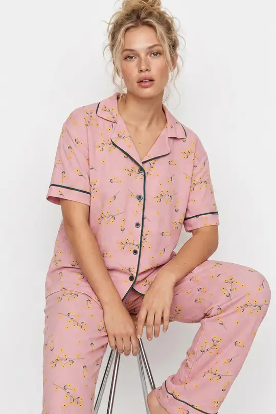 Bürümcük-Krınkıl Kısa Kollu Düğmeli Biyeli Pijama Takım 26120525 - Pembe