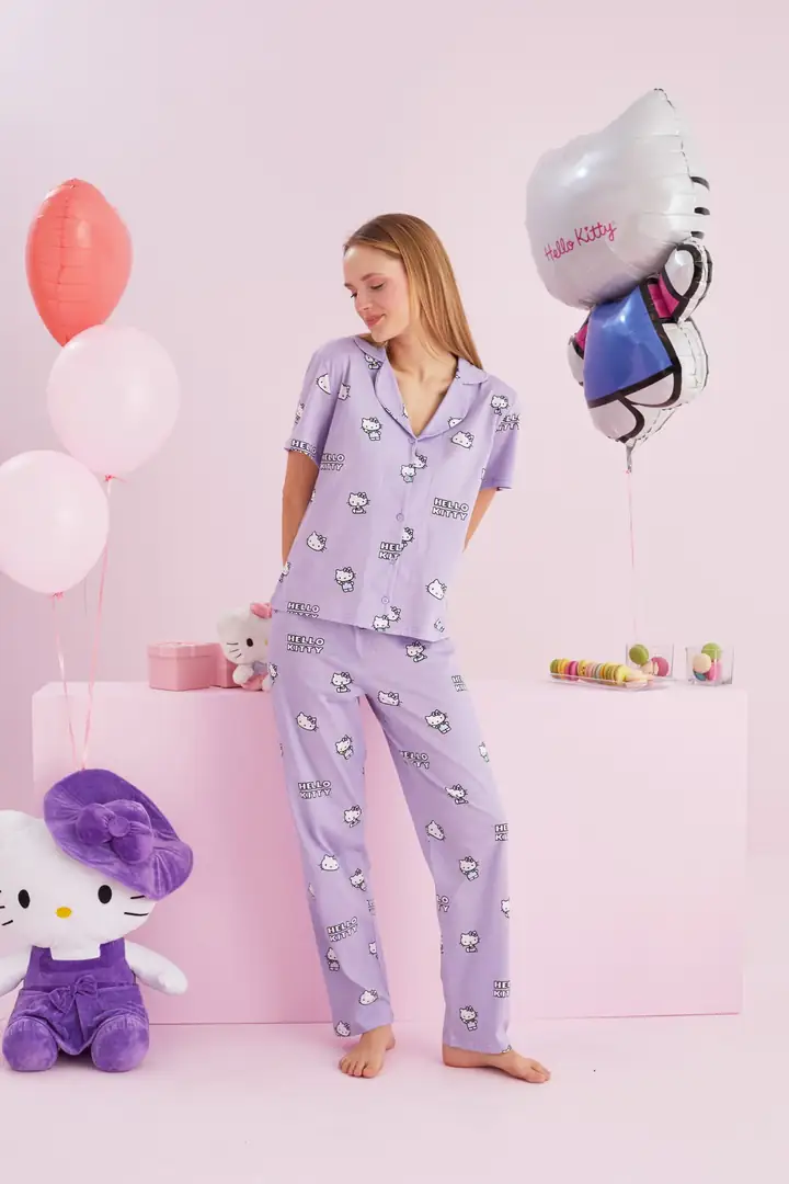 Lisanslı %100 Pamuk Çok Renkli Düğmeli Pijama Takım