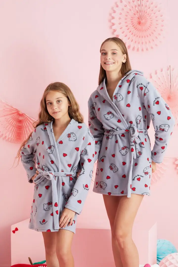 Lisanslı Polar Kapişonlu SabahlıkHK402