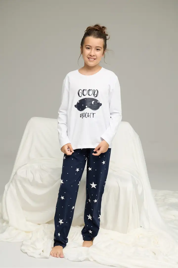 Beyaz Yıldız Desenli Pamuklu Bisiklet Yaka Örme Pijama Takım 25241128