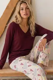 koyu bordo