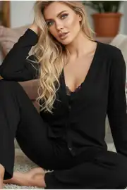 Siyah