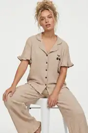 Bej