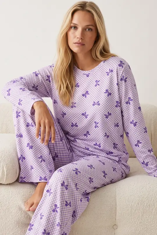 Desenli Yumuşak Tuşe Kışlık Örme Pijama Takımı 8072 - lila fiyonk