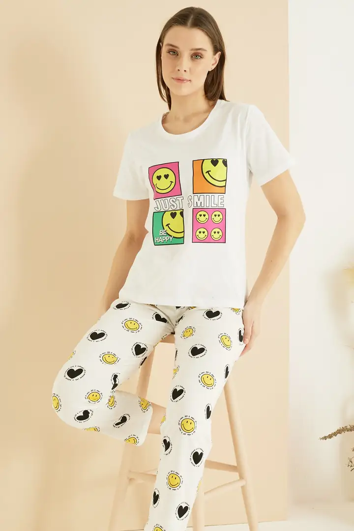 Ekru Desenli Pamuklu Bisiklet Yaka Örme Pijama Takım 25103234