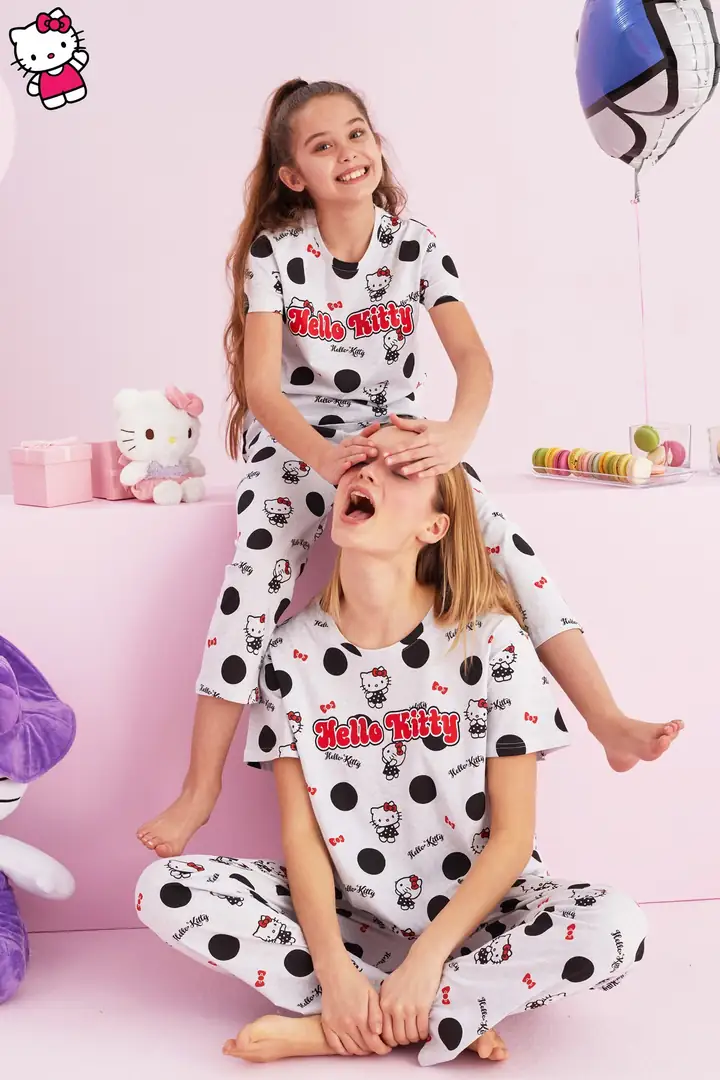 Lisanslı %100 Pamuk Çok Renkli Bisklet Yaka Pijama Takım
