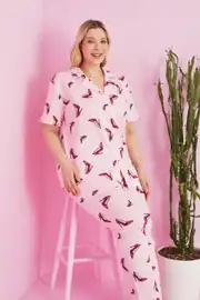 pembe ayakkabı
