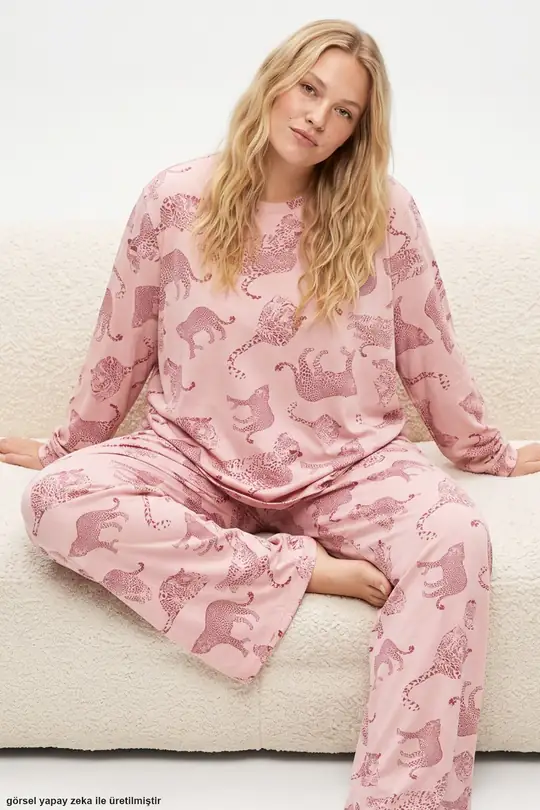 Baskılı Büyük Beden Battal Boy Örme Pijama Takım 8089 - pudra leopar