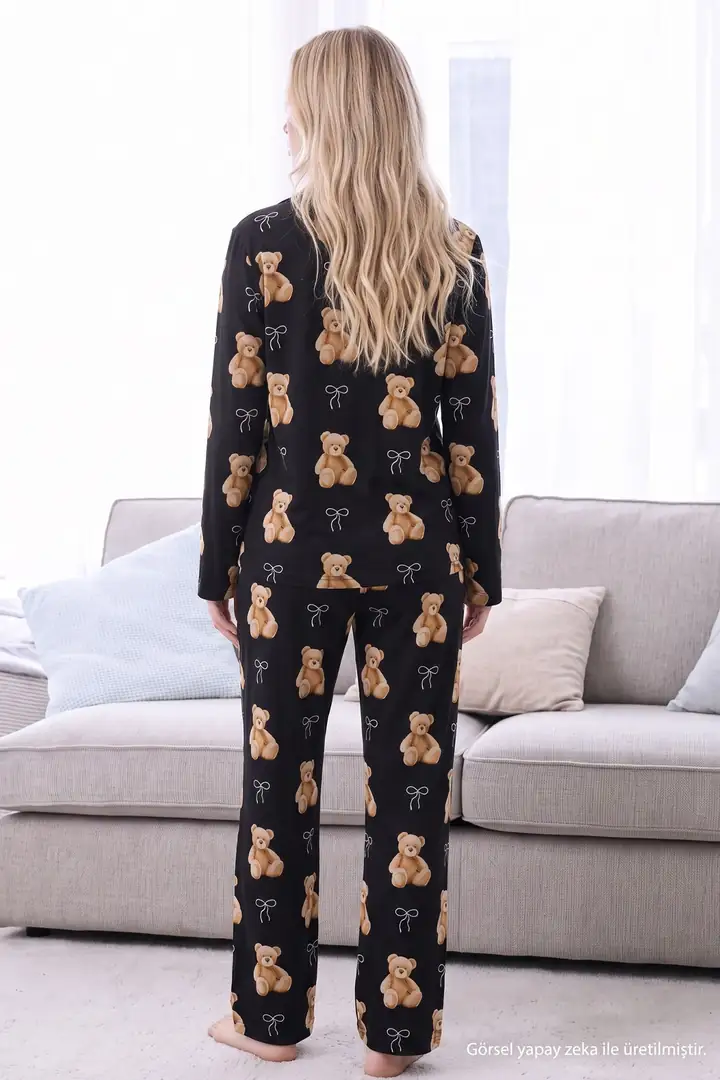 Siyah Ayıcık Desenli Termal Kumaşlı Ultra Soft Yumuşak Düğmeli Örme Pijama Takımı 26226128