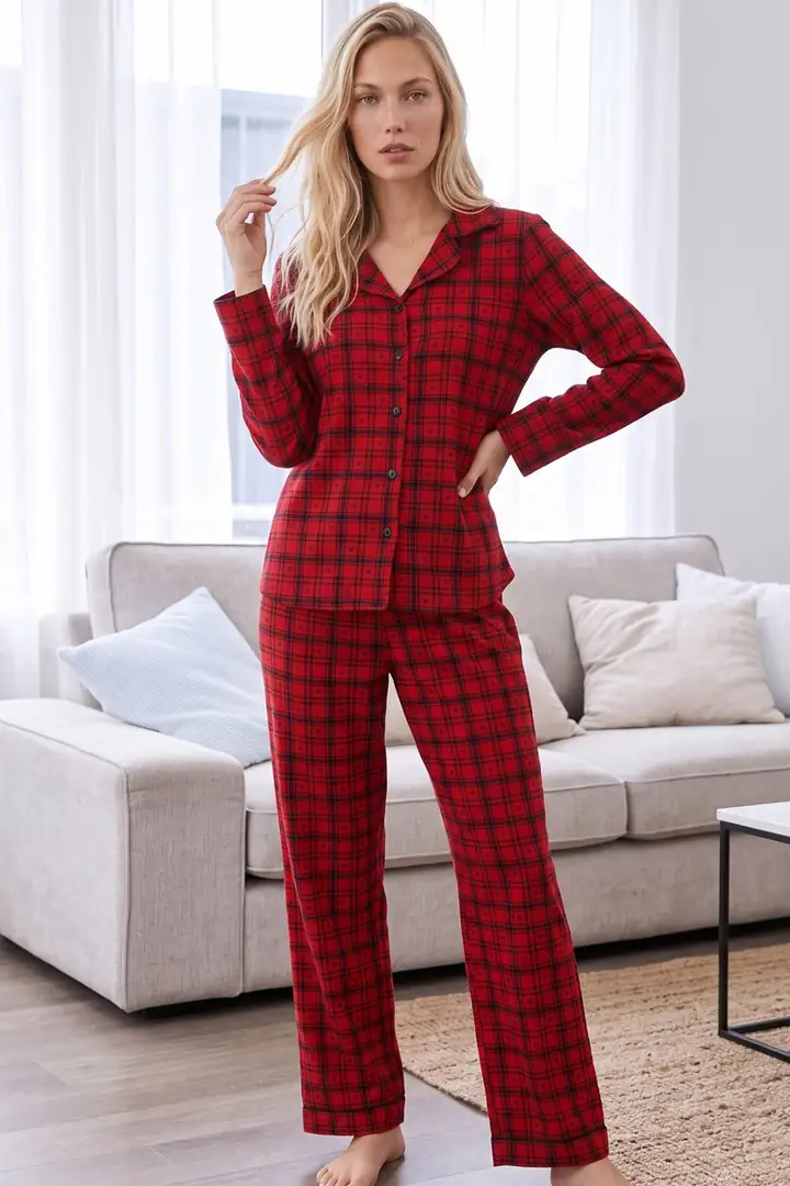 Desenli Termal Kumaşlı Ultra Soft Yumuşak Düğmeli Örme Pijama Takımı 26226811