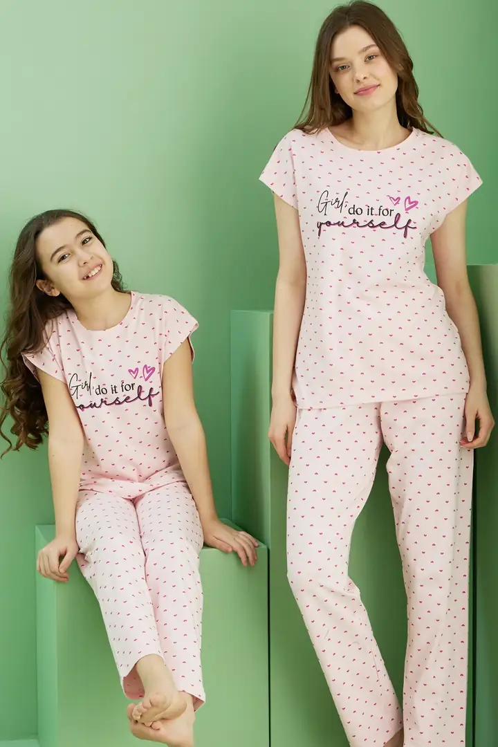 Pembe Desenli Pamuklu Bisiklet Yaka Örme Pijama Takım 25117081