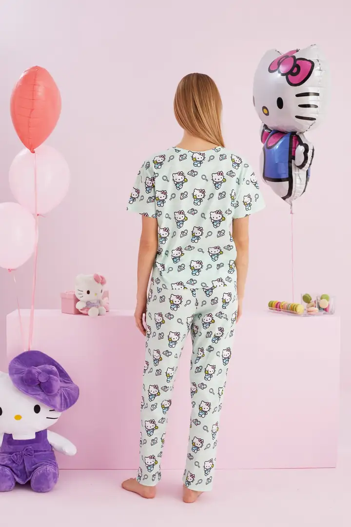 Hello Kitty Lisanslı %100 Pamuk Yeşil Çok Renkli Bisiklet Yaka Pijama Takım