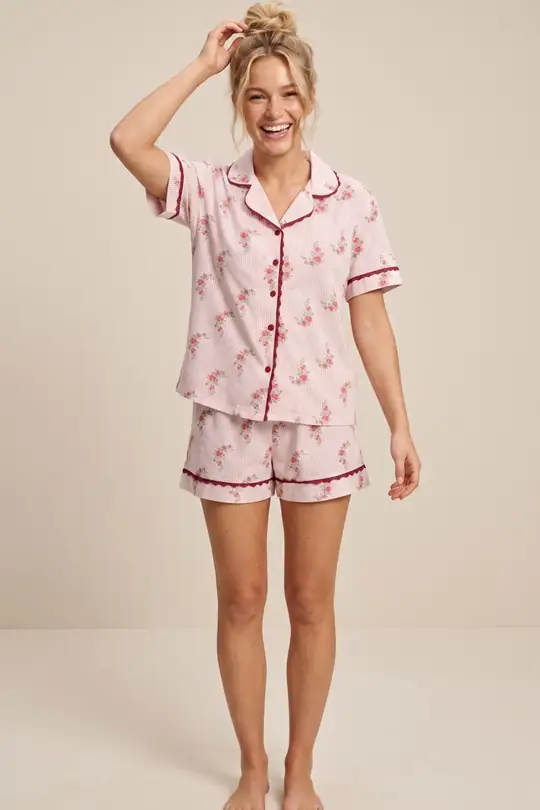 İnce Soft Örme Düğmeli Dantel Biyeli Şortlu Pijama Takımı 8062 - pembe çiçek