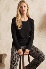 Siyah