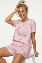 pembe fiyonk