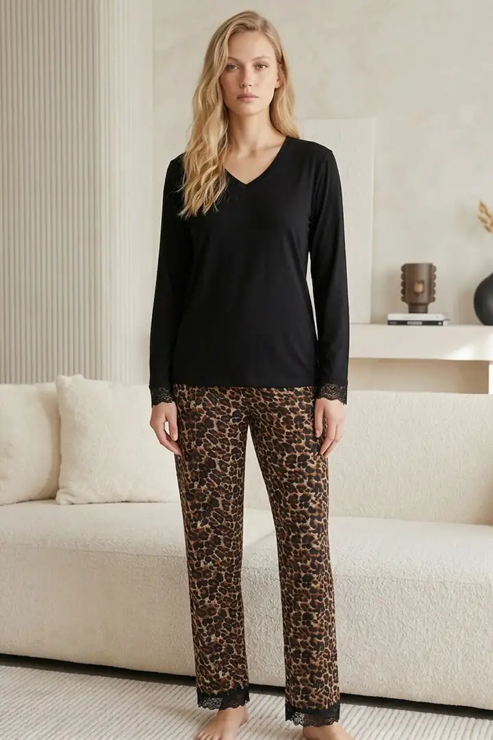 Siyah Leopar Desenli Pamuklu Likralı Örme Pijama Takım 26240337