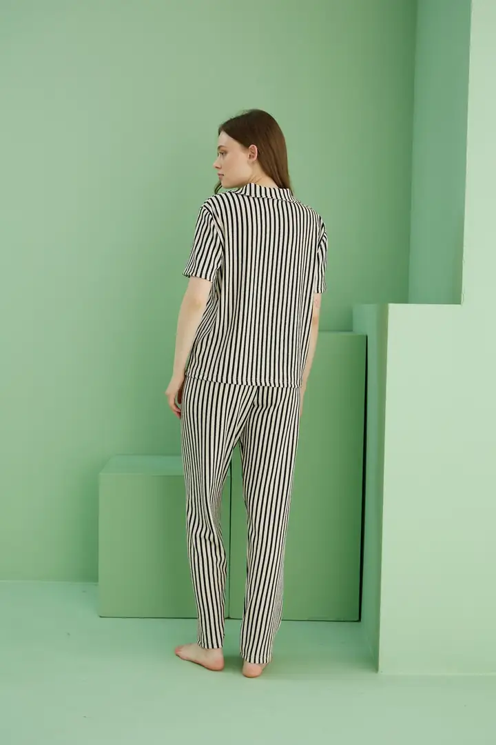 Bürümcük Krınkıl Kumaş Örme Düğmeli Pijama Takım 25118553