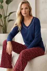 Lacivert