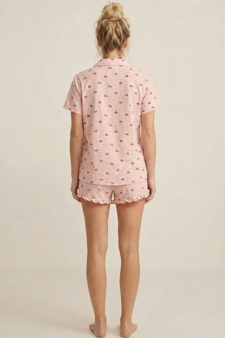 İnce Soft Örme Mevsimlik Düğmeli Şortlu Pijama Takımı 8044