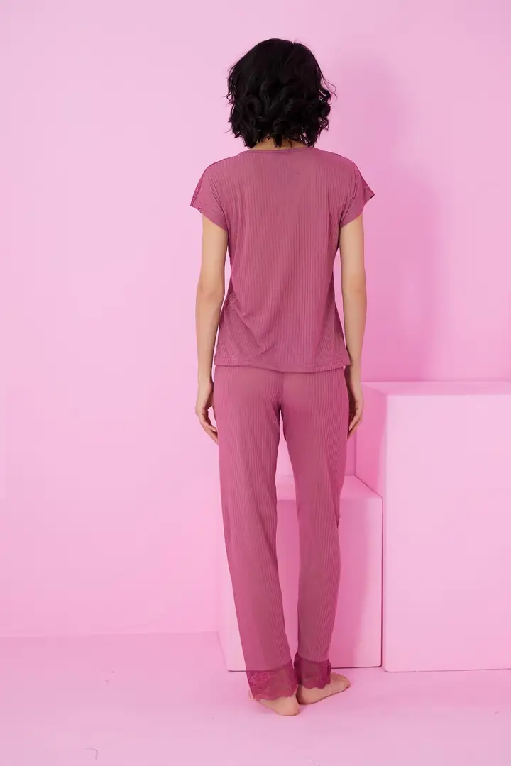 Soft Touch İnce Mevsimlik Dantel Detaylı Örme Pijama Takım 7864