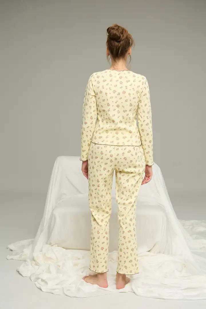 Sarı Çiçek Desenli Pamuklu Fiyonklu Fitilli Örme Pijama Takım 25226004