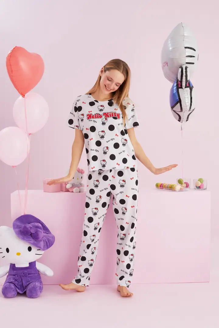 Lisanslı %100 Pamuk Çok Renkli Bisklet Yaka Pijama Takım