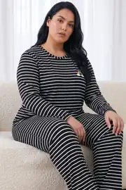 Siyah