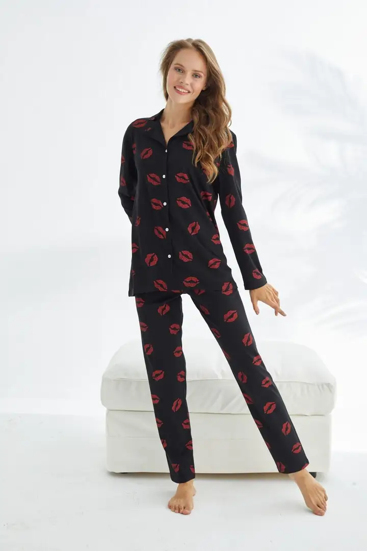 Pamuklu Düğmeli Pijama Takımı