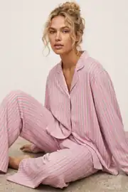 pembe çizgi