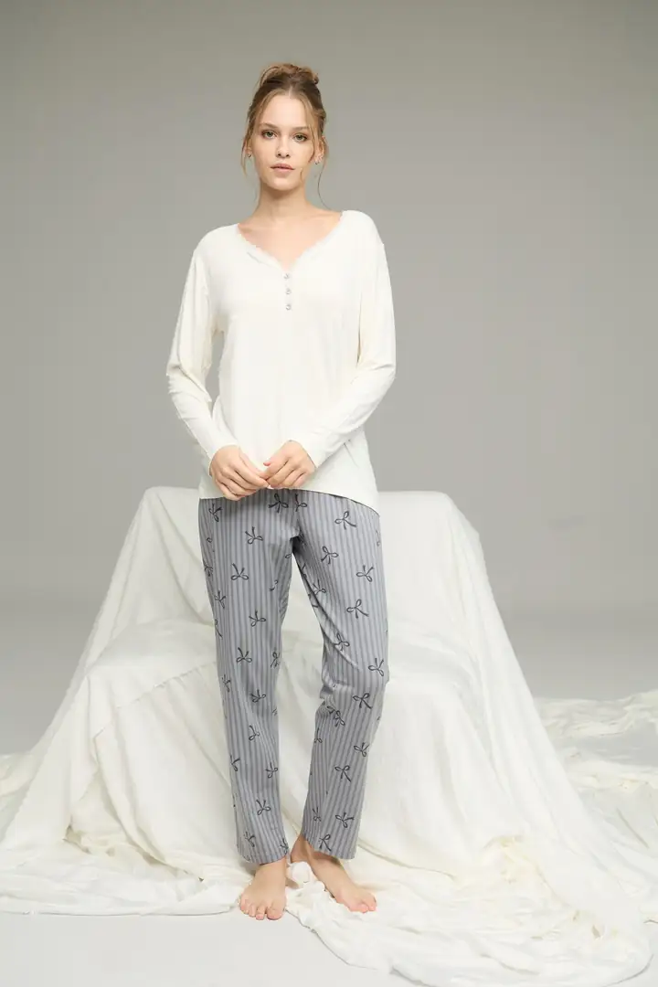 Ekru Kurdele Desenli Örme Pamuklu Pijama Takım 25240241