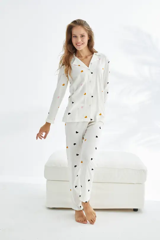Pamuklu Düğmeli Pijama Takımı - beyaz renkli kalp