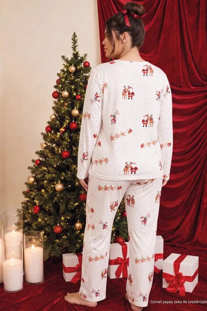 Ekru Yılbaşı Temalı Termal Kumaşlı Ultra Soft Yumuşak Büyük Beden Battal Boy Örme Pijama Takımı 26226729