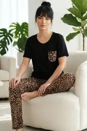 Siyah