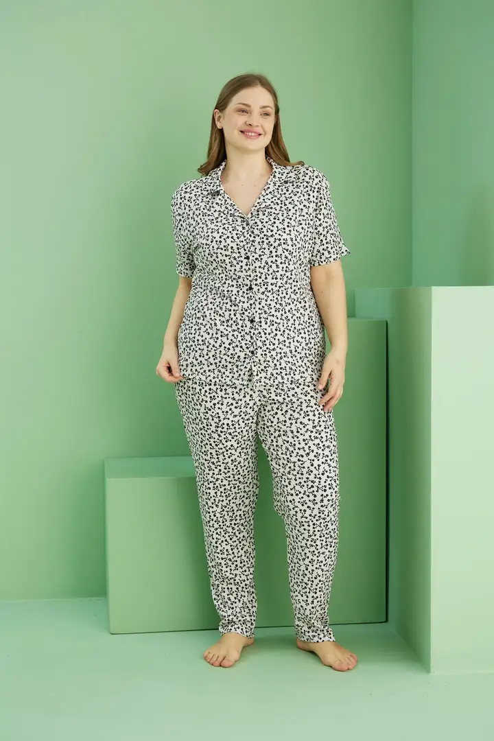 Bürümcük Krınkıl Kumaş Curve Büyük Beden Battal Boy Düğmeli Pijama Takım25118717