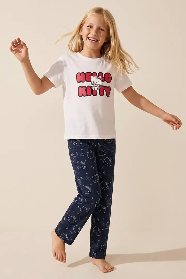 Hello Kitty Lisanslı %100 Pamuk Çok Renkli Bisiklet Yaka Pijama Takım 26120461