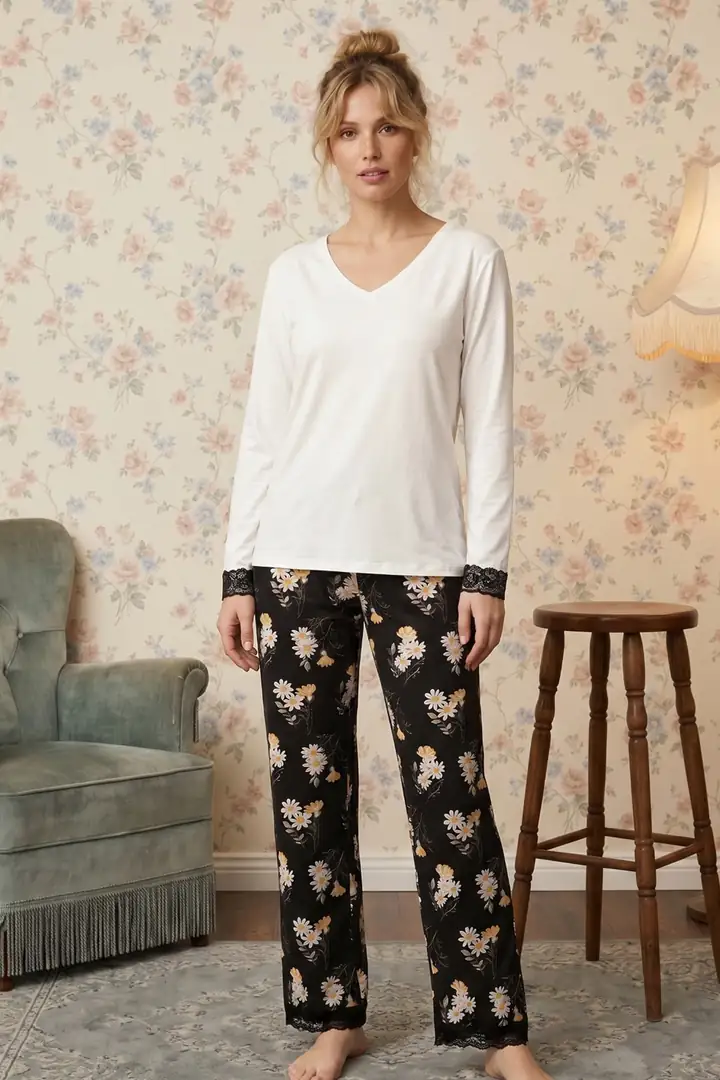 Ekru Desenli V Yaka Danttelli Viskon Örme Pijama Takım 26224618